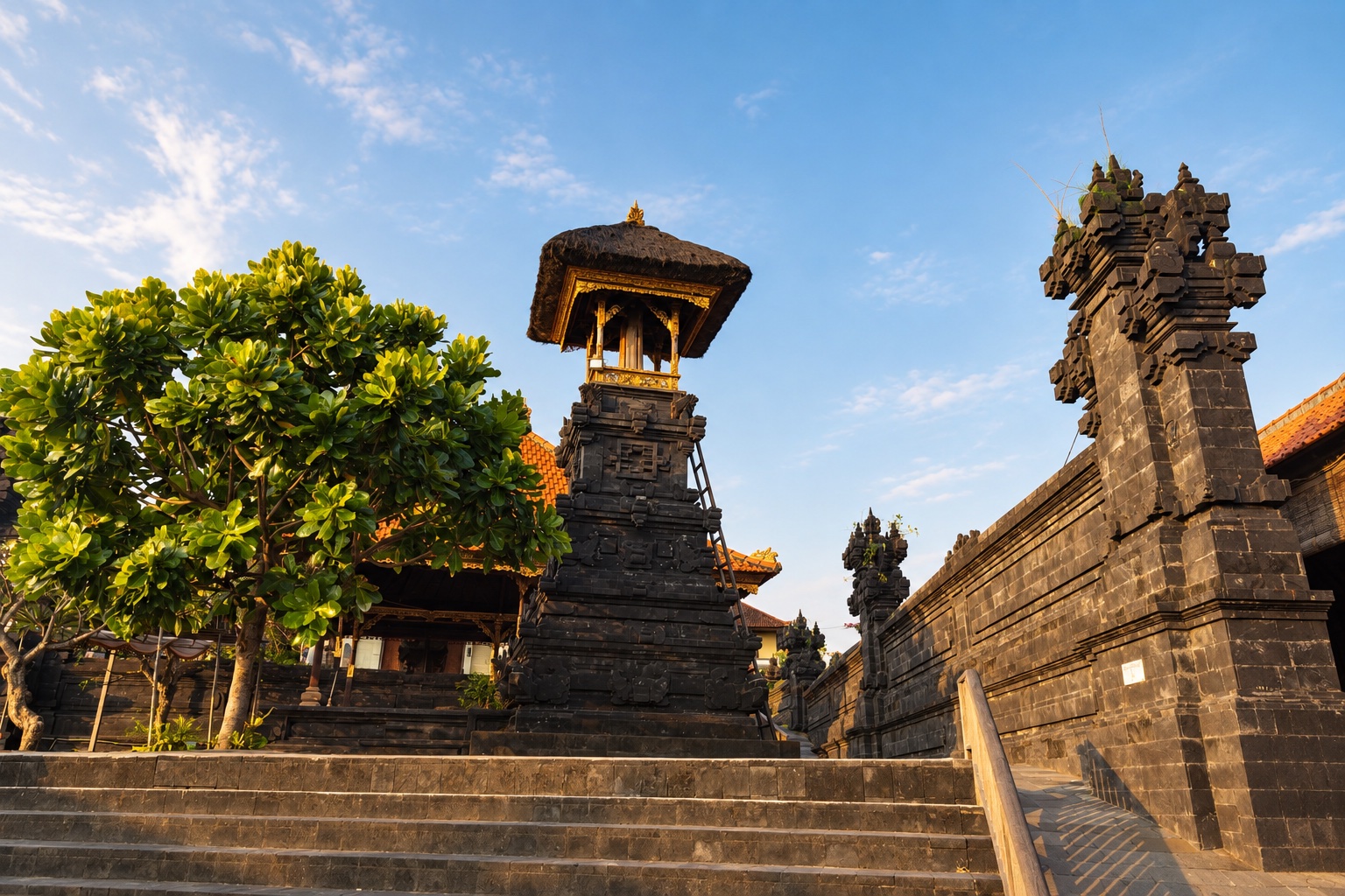 Hindoe altaar bij Tanah Lot